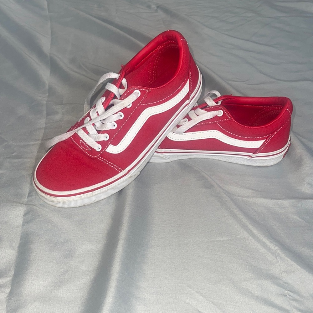 Youth Red Vans size 4